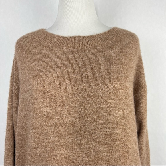 Woolen Bloom Scoop Neck Tan Brown Size Small Women’s Long Sleeve Sweater - Picture 2 of 5